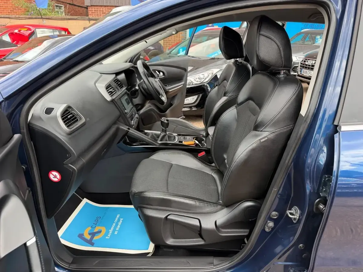 Used Renault Kadjar Dynamique 110 HP (80 kW) 2015 Blue SUV