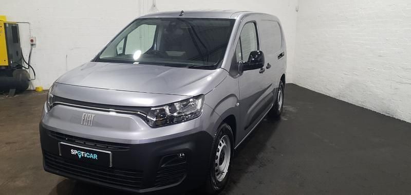 Used Fiat e-Doblò L2 50 kWh 100 kW (136 HP) 2023 Maestro grey MPV