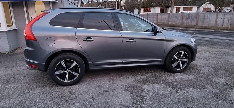 Used Volvo XC60 R-Design 220 HP (161 kW) 2016 Grey SUV
