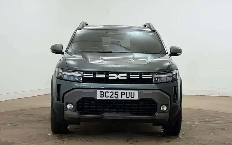 Used Dacia Duster Journey 143 HP (105 kW) 2025 Green Estate