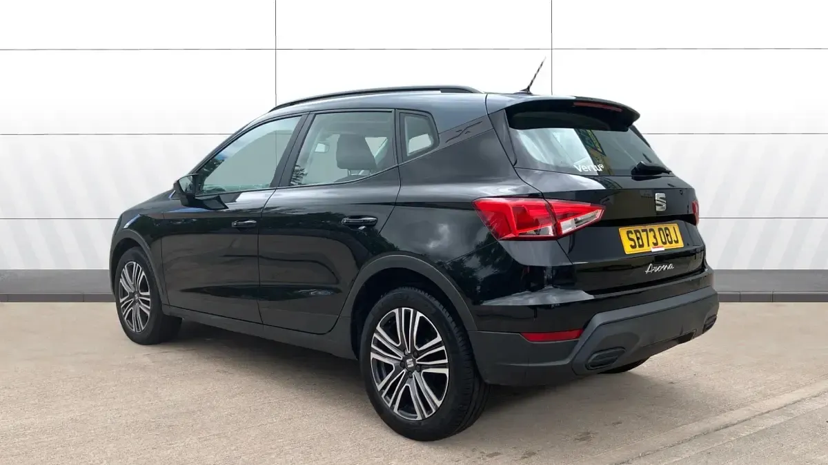 Used Seat Arona SE Technology 95 HP (69 kW) 2023 Blue SUV