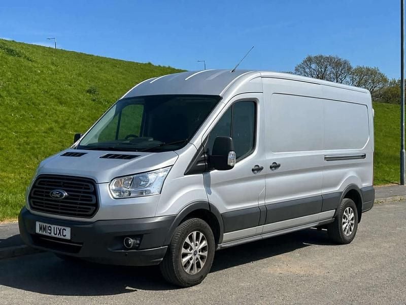 Begagnad Ford Transit 130 HK (95 kW) 2019 Silver Van