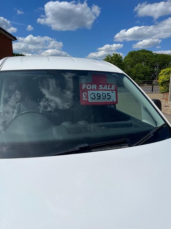 Used VW Caddy Startline 102 HP (75 kW) 2013 White MPV