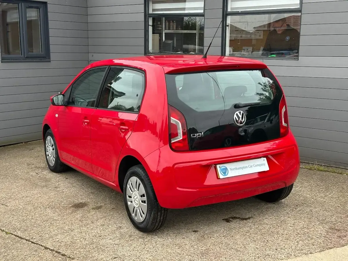 Used VW up! move up! 60 HP (44 kW) 2012 Red Hatchback