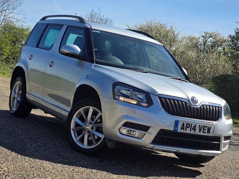 Used Skoda Yeti SE 105 HP (77 kW) 2014 Silver SUV
