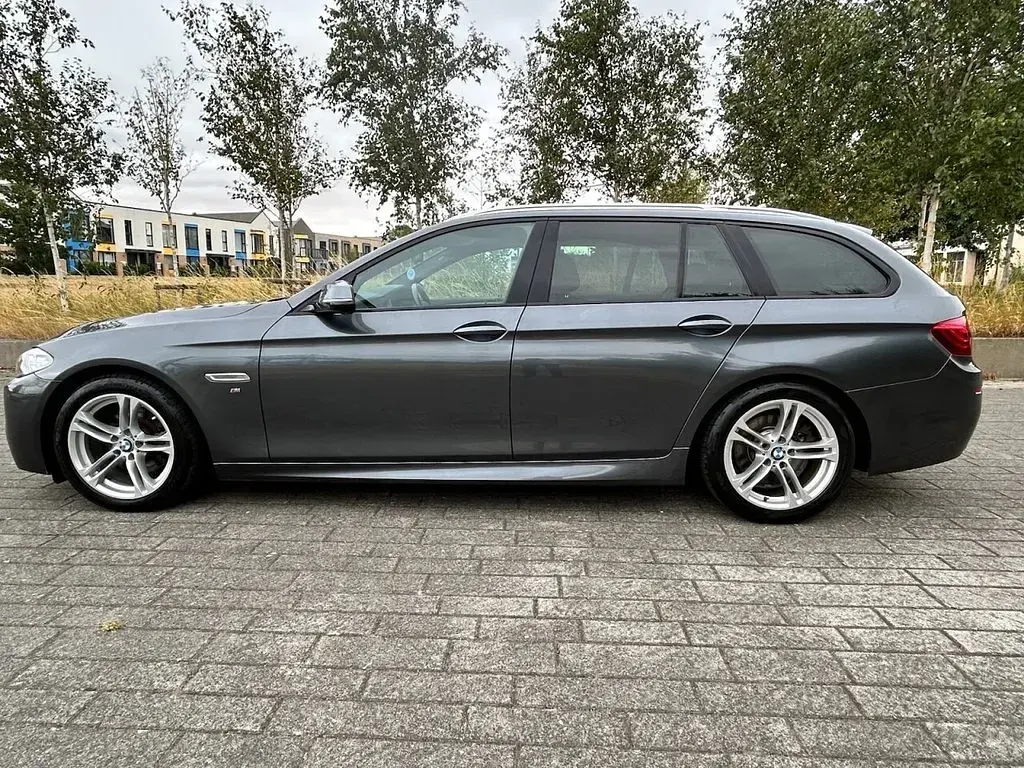 Used BMW 520 M Sport 190 HP (139 kW) 2017 Grey Estate