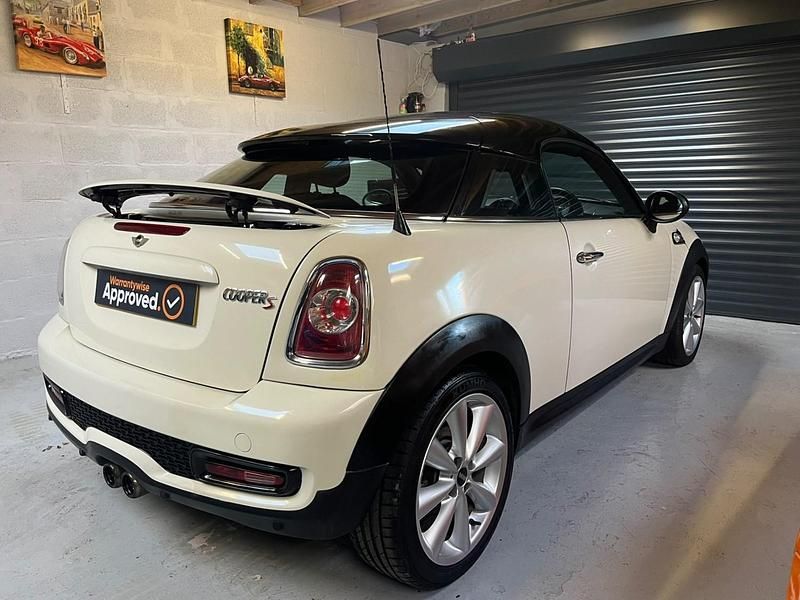 Used Mini Cooper S Coupé 2011 White Coupe