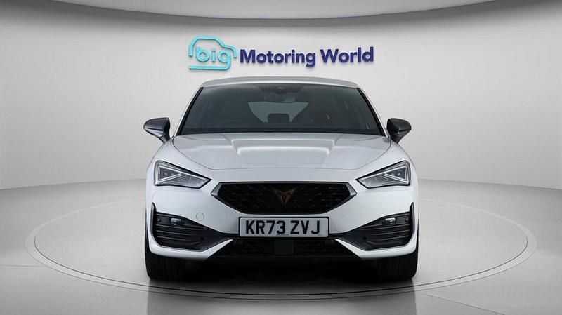 Used Cupra Leon VZ2 245 HP (180 kW) 2023 White Hatchback