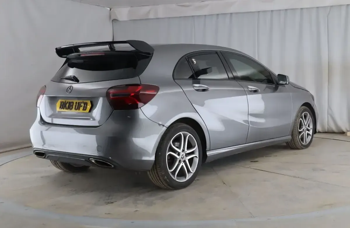Używany Mercedes A200 Sport Edition 2018 Szary Hatchback
