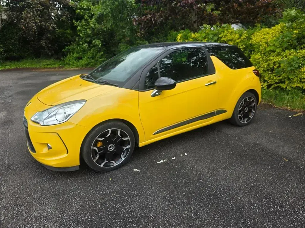 Used Citroën DS3 110 HP (80 kW) 2012 Yellow Hatchback