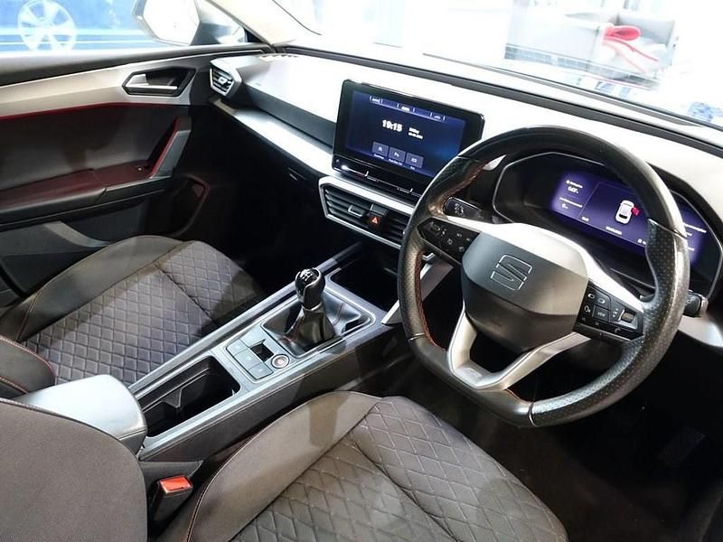 Used Seat Leon FR 110 HP (80 kW) 2020 Blue Hatchback