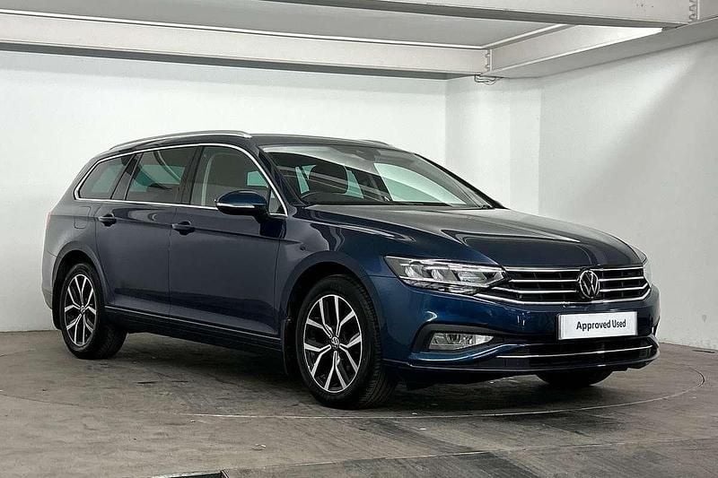 Blue Used 2020 VW Passat SE Estate | £17,995 (Fair price) - Image 1/4