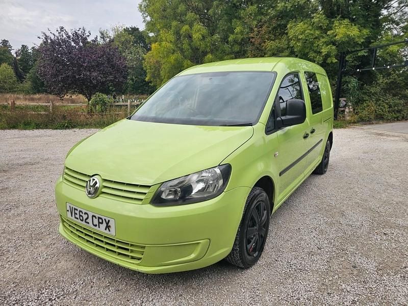 Green Used 2012 VW Caddy Maxi MPV | £4,499 - Image 1/4