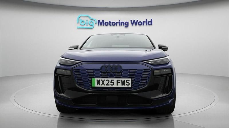 Used Audi Q6 Sportback e-tron 284 kW (387 HP) 2025 Blue SUV