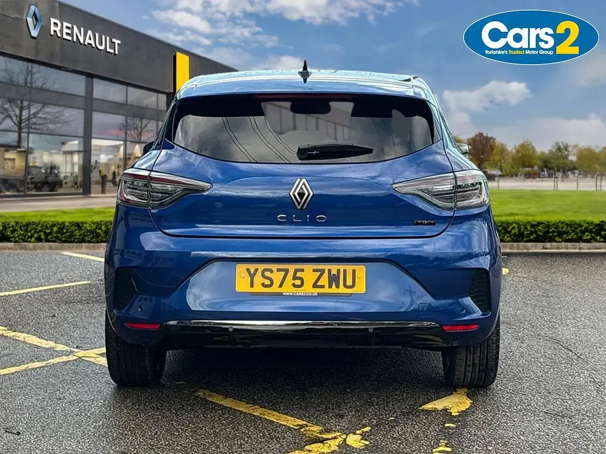 Used Renault Clio Techno 145 HP (106 kW) 2025 Blue Hatchback