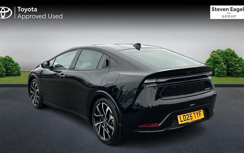 Used Toyota Prius 223 HP (164 kW) 2026 Hatchback