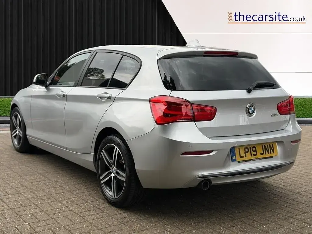 Used BMW 118 Sport Line 2019 Silver Hatchback