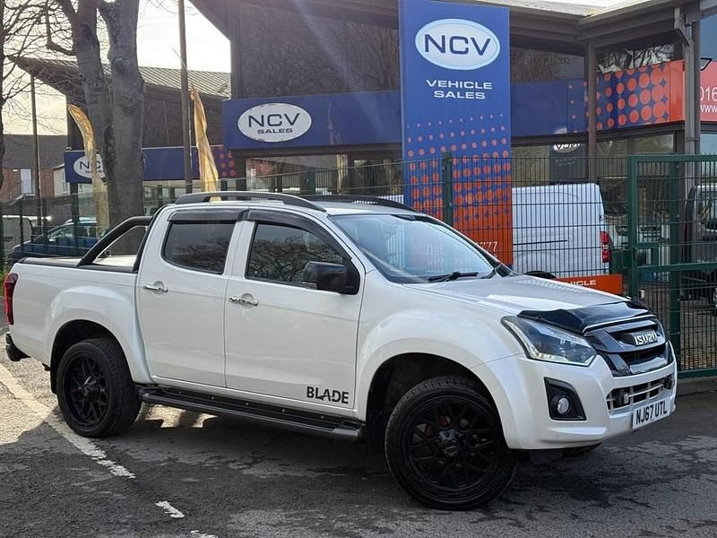 Used Isuzu D-Max 2017 White Pickup