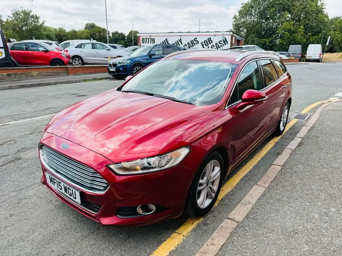 Used Ford Mondeo Titanium 180 HP (132 kW) 2015 Red Estate