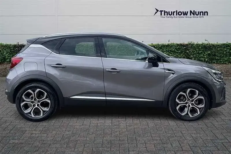 Second-hand Renault Captur Techno 145 CP (106 kW) 2023 Gri SUV
