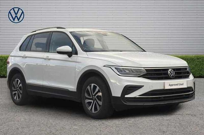 Used VW Tiguan Active 150 HP (110 kW) 2021 White SUV
