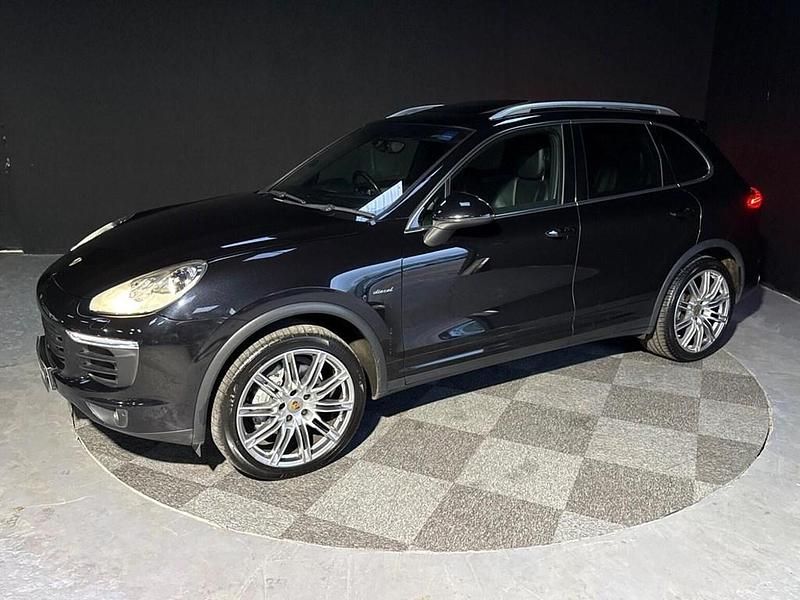Usado Porsche Cayenne 385 HP (283 kW) 2015 Preto SUV