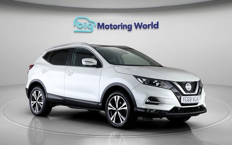 Used Nissan Qashqai N-Connecta 140 HP (102 kW) 2019 White SUV