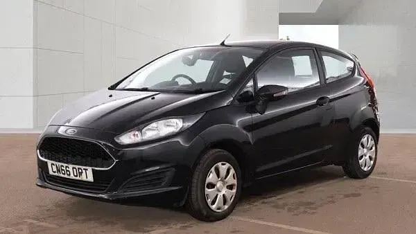 Used Ford Fiesta Studio 82 HP (60 kW) 2016 Black Hatchback