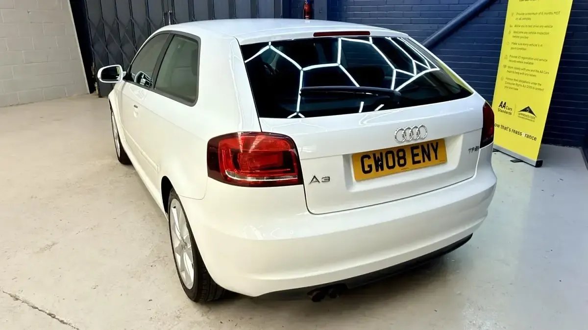Used Audi A3 Sport 125 HP (91 kW) 2011 White Hatchback