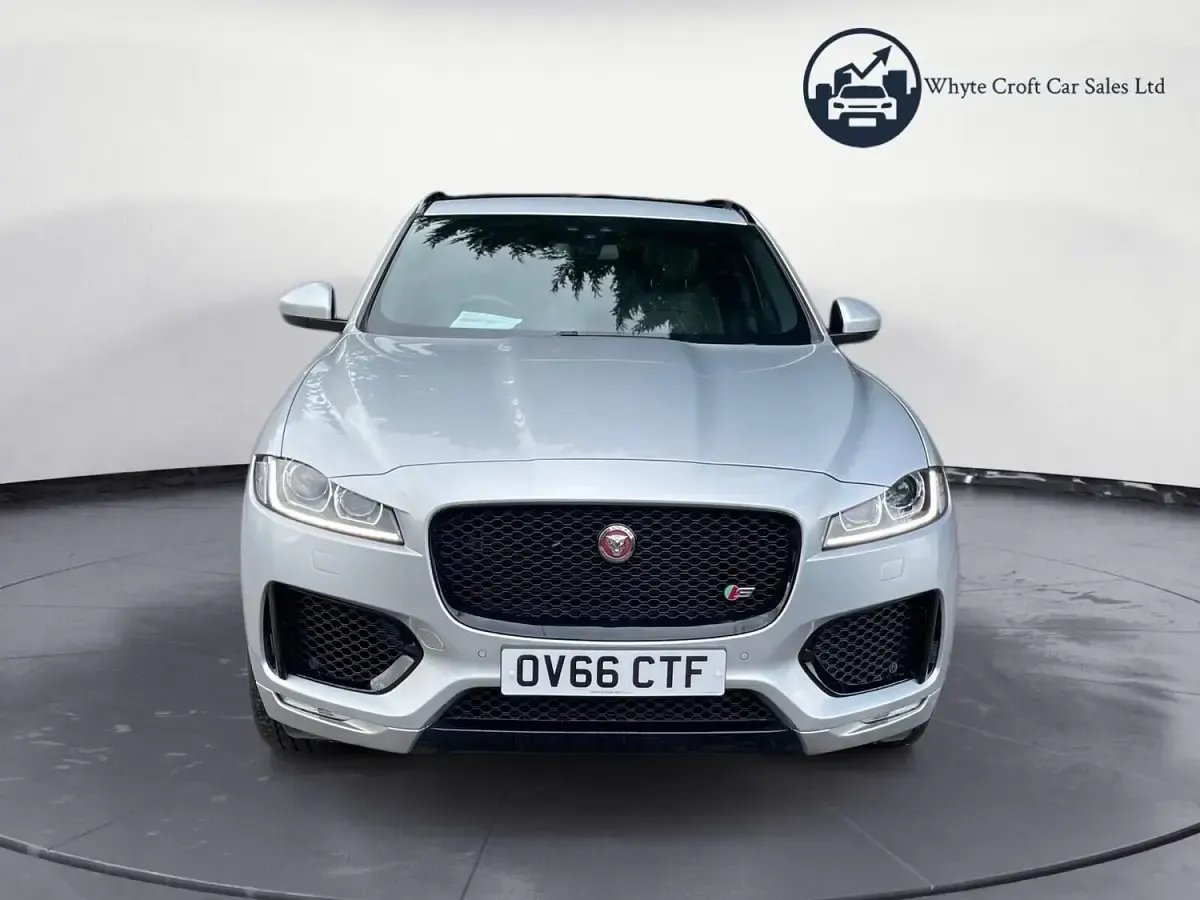 Used Jaguar F-Pace S 300 HP (220 kW) 2016 Silver SUV