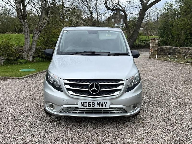 Begagnad Mercedes Vito 2018 Silver Van