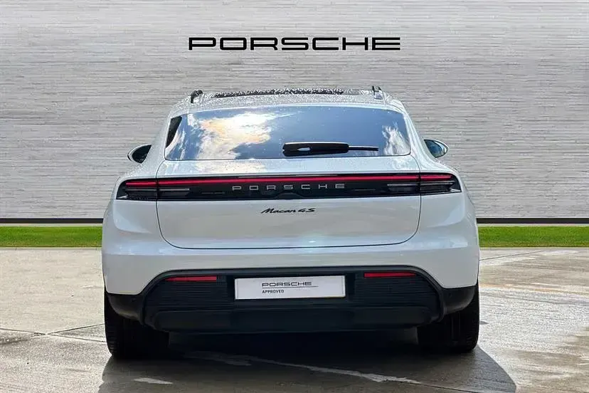 Begagnad Porsche Macan 380 kW (517 HK) 2025 Vit SUV