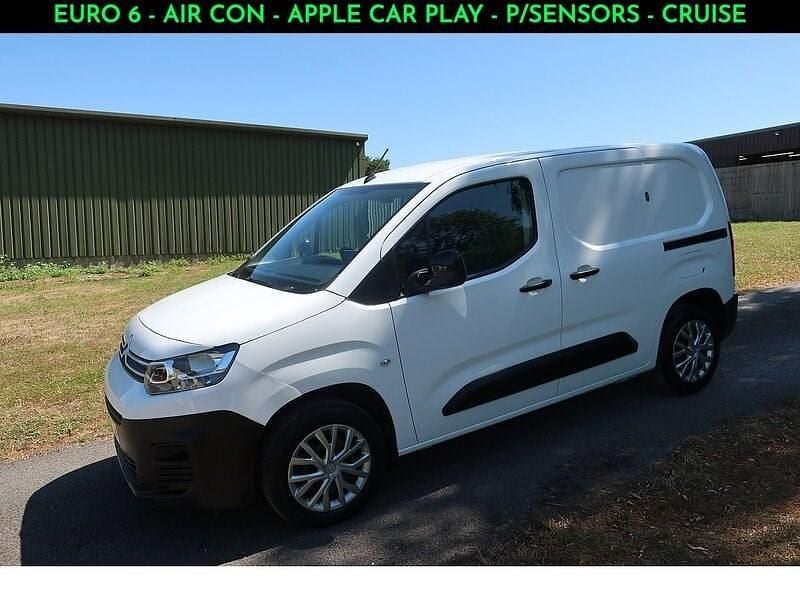White Used 2022 Citroën Berlingo MPV | £11,490 (Fair price) - Image 1/3
