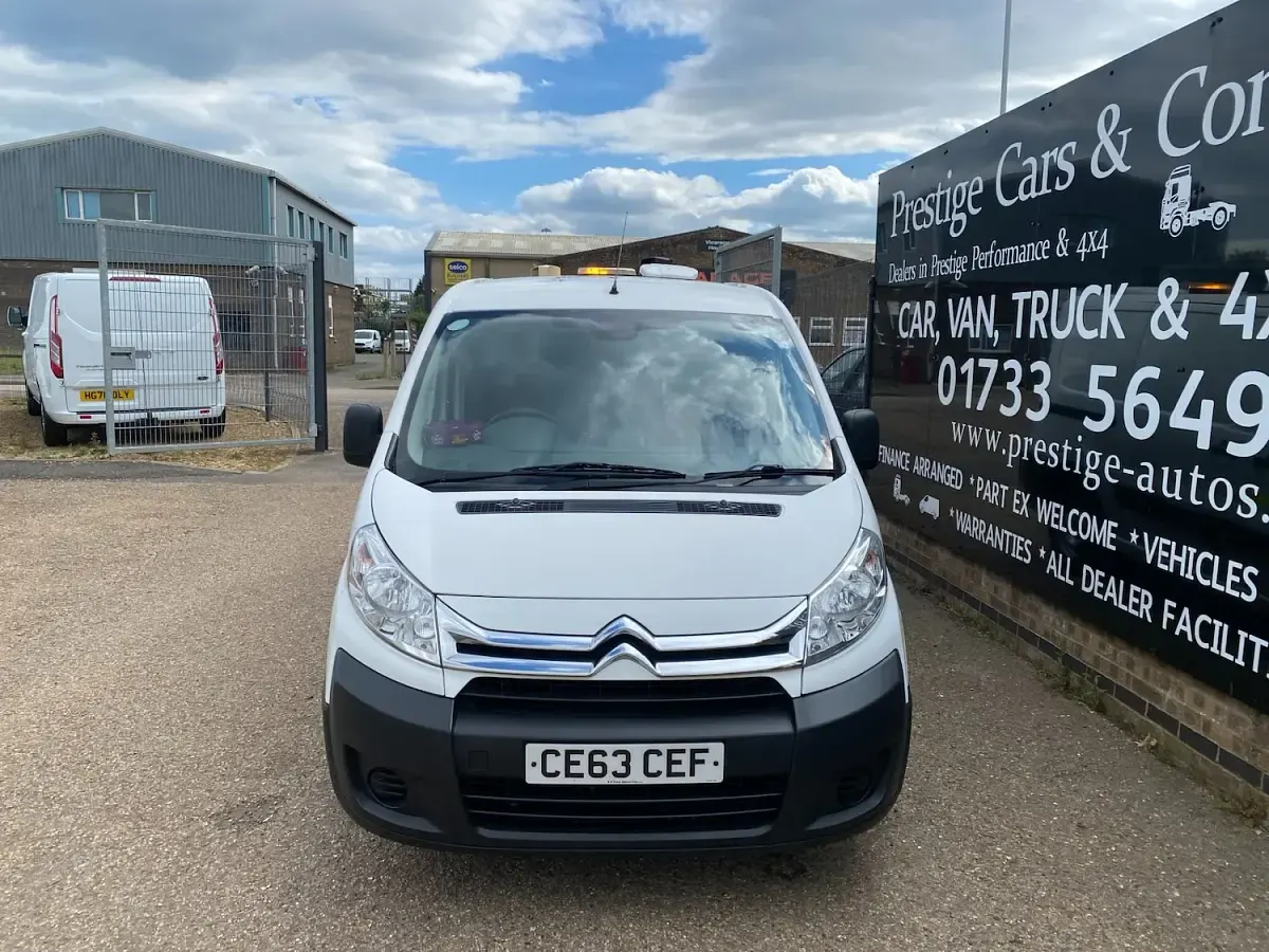 Used Citroën Dispatch 90 HP (66 kW) 2014 White MPV