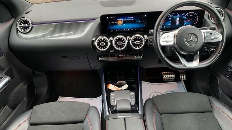 Used Mercedes GLA200 AMG line 161 HP (118 kW) 2020 Red SUV