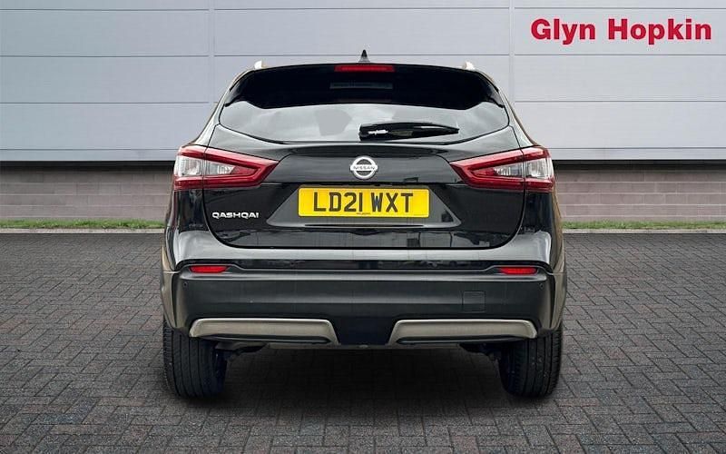 Used Nissan Qashqai N-Connecta 158 HP (116 kW) 2021 Black SUV