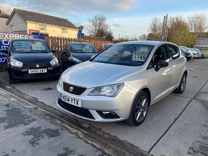 Begagnad Seat Ibiza I-Tech 105 HK (77 kW) 2014 Silver Halvkombi