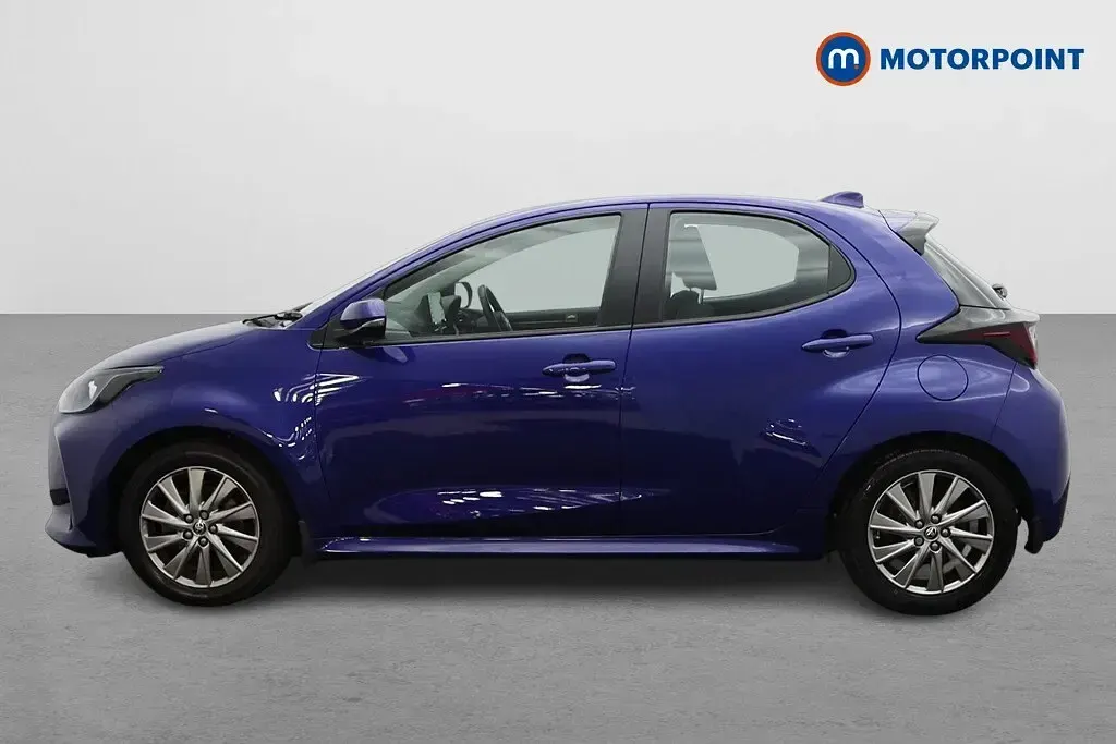 Used Toyota Yaris Hybrid 2022 Blue Hatchback