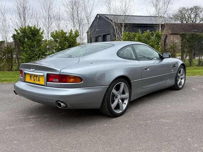 Usado Aston Martin DB7 435 CV (319 kW) 2003 Plateado Coupe
