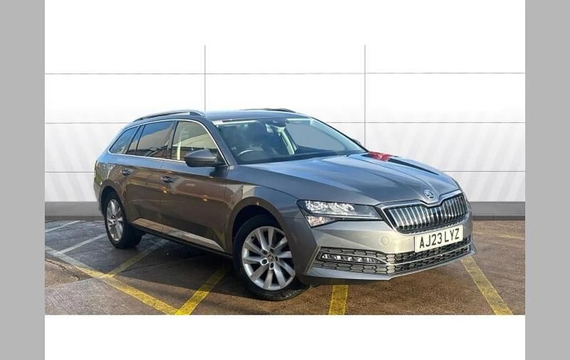 Used Skoda Superb SE Technology 214 HP (157 kW) 2023 Grey Estate