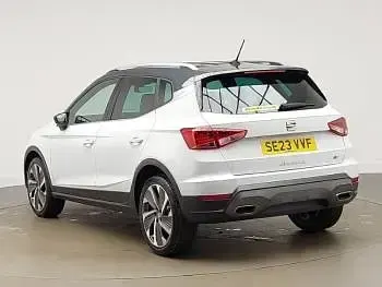 Used Seat Arona FR 110 HP (80 kW) 2023 White SUV