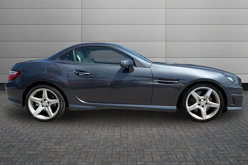 Used Mercedes SLK200 AMG 181 HP (133 kW) 2013 Tenorite grey Cabriolet