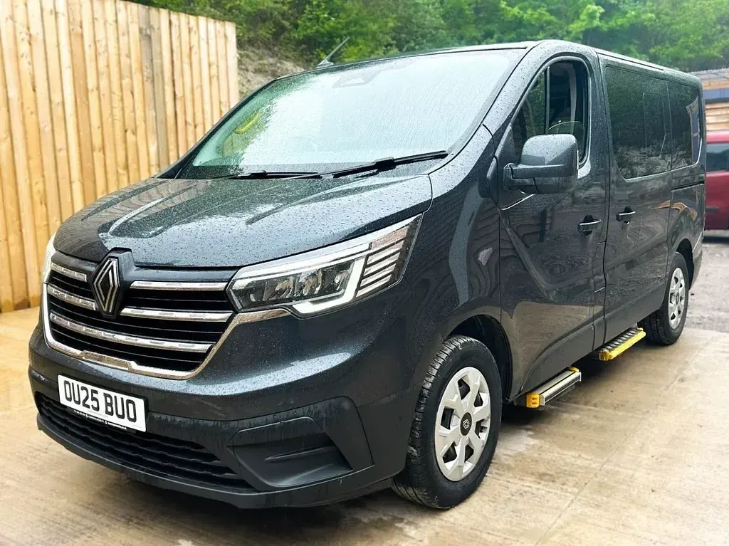 Used Renault Trafic 2025 Grey MPV