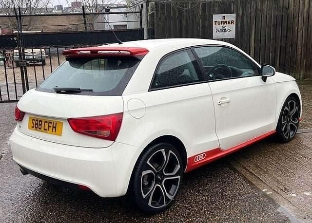 Usado Audi A1 Competition 105 HP (77 kW) 2012 Citadino