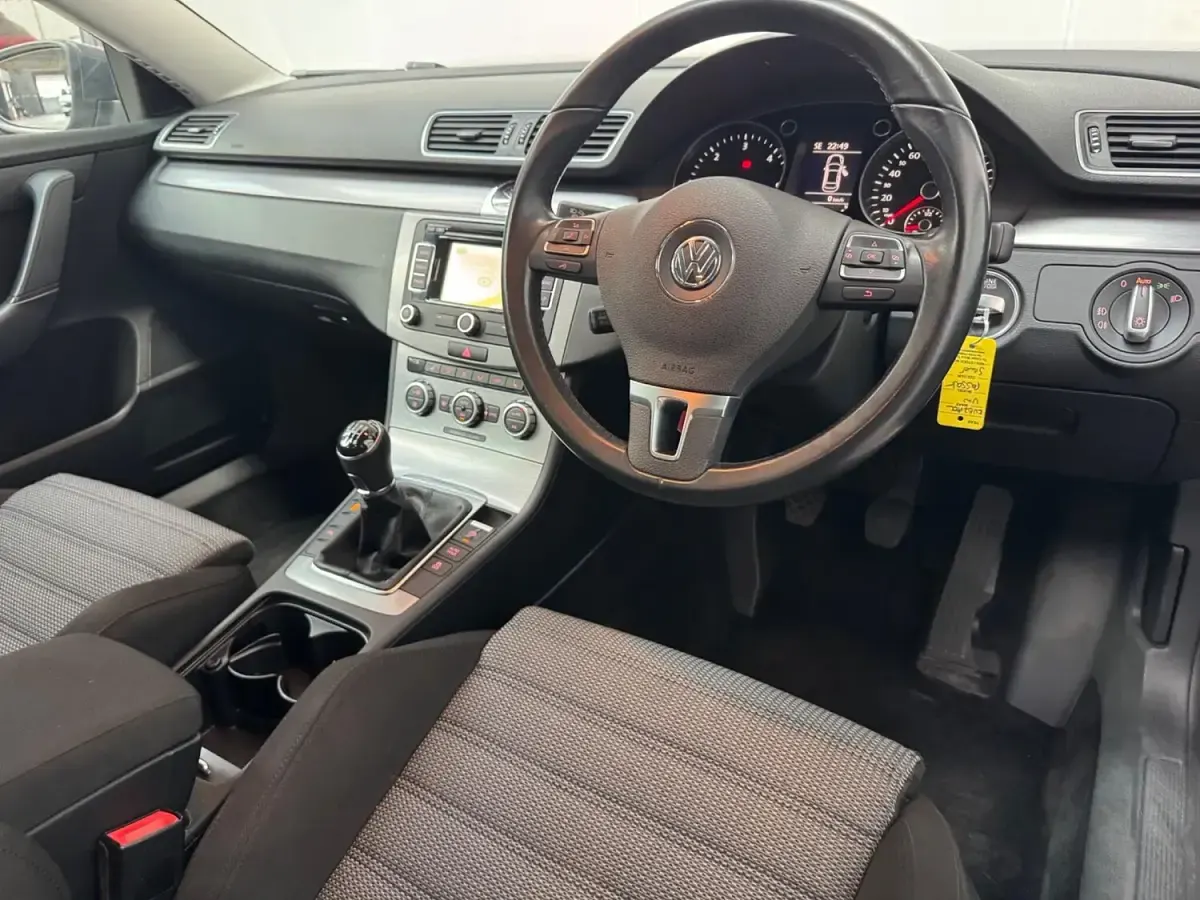 Used VW Passat Sport 140 HP (102 kW) 2013 Grey Sedan