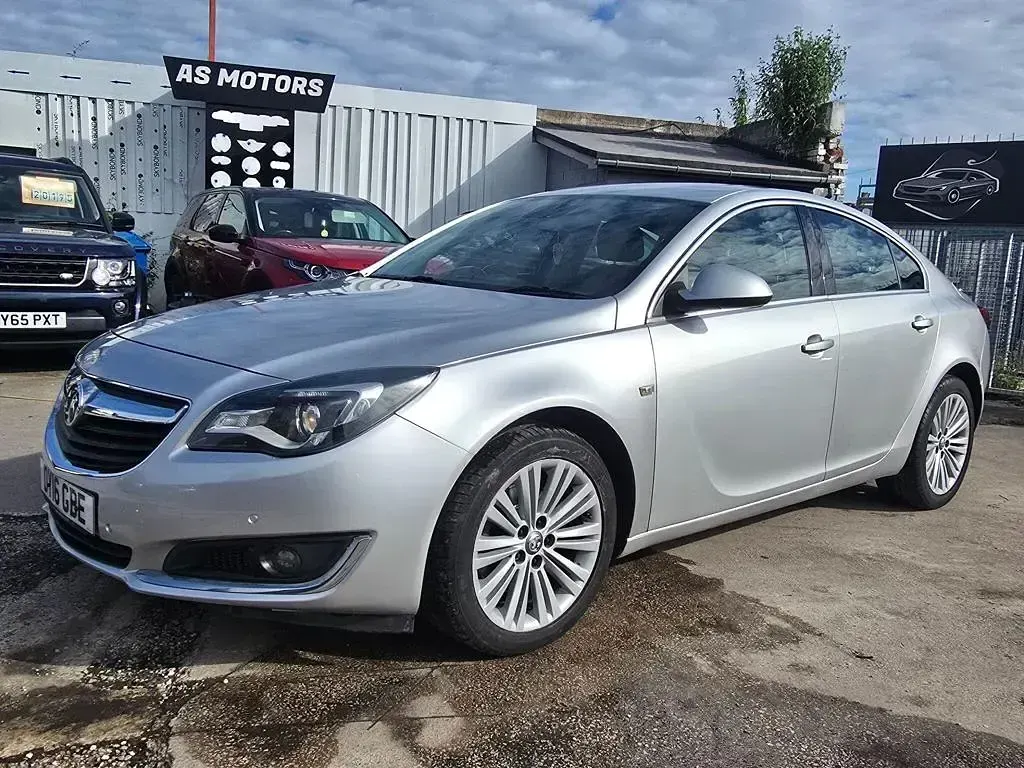 Used Vauxhall Insignia 170 HP (125 kW) 2016 Silver Hatchback