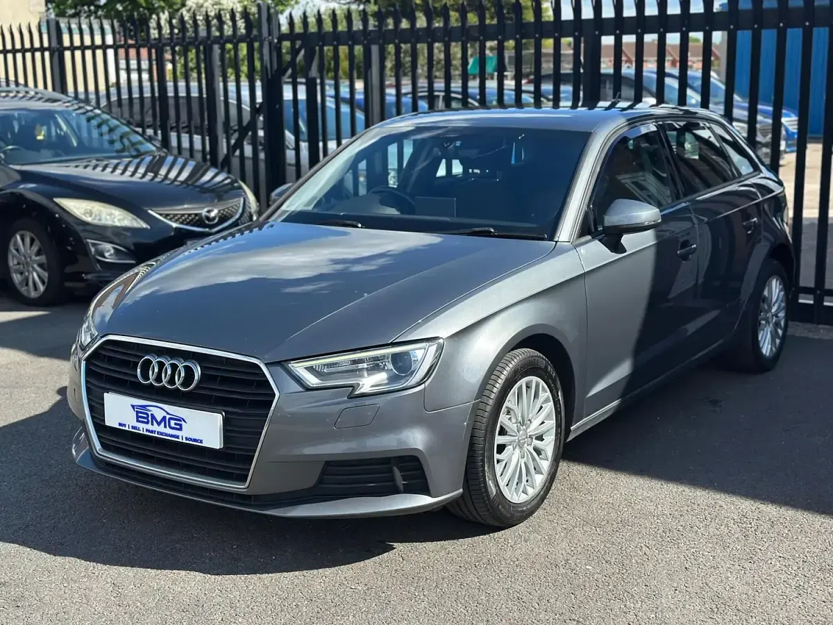 Used Audi A3 Sportback Comfort 110 HP (80 kW) 2016 Grey Hatchback