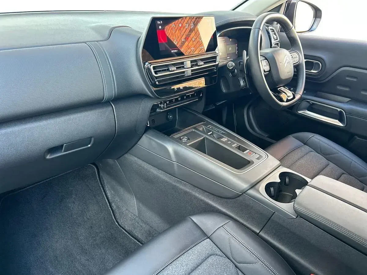 Usado Citroën C5 Aircross 130 HP (95 kW) 2024 Preto SUV