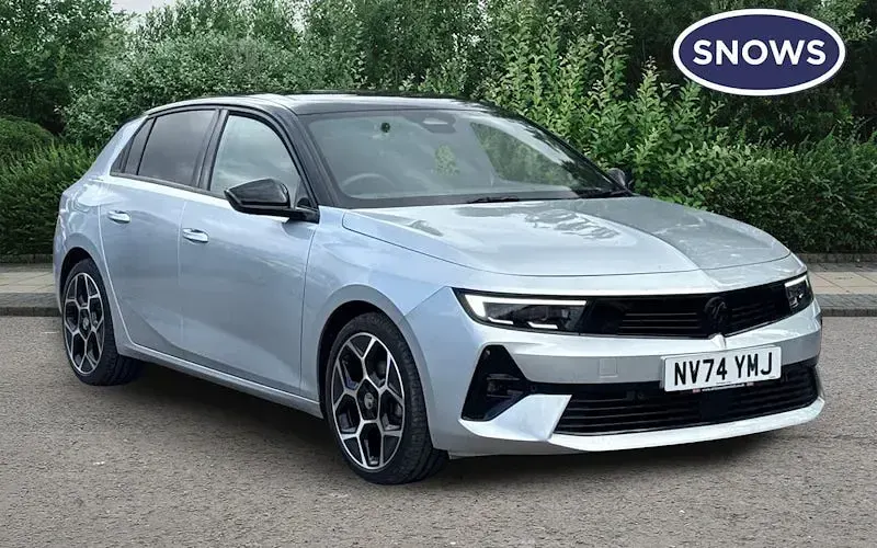 Usado Vauxhall Astra Ultimate 131 CV (96 kW) 2025 Utilitario