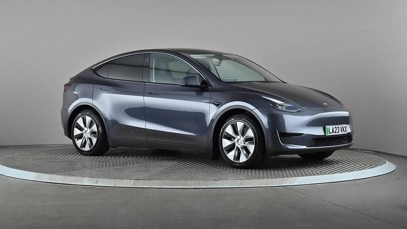 Grey Used 2023 Tesla Model Y SUV | £24,298 (Fair price) - Image 1/3